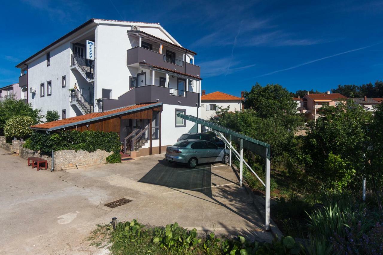 Apartments Hajl Krk Town Εξωτερικό φωτογραφία
